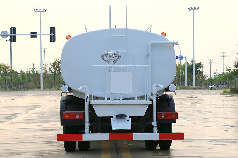  東風(fēng)12噸灑水車