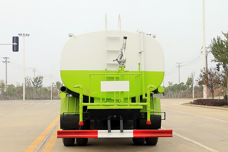 東風(fēng)12-15噸灑水車(chē)