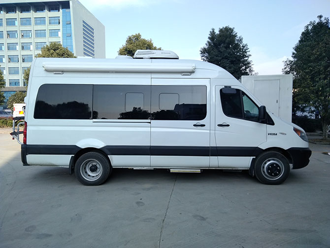 江淮星銳長(zhǎng)軸高頂B型房車