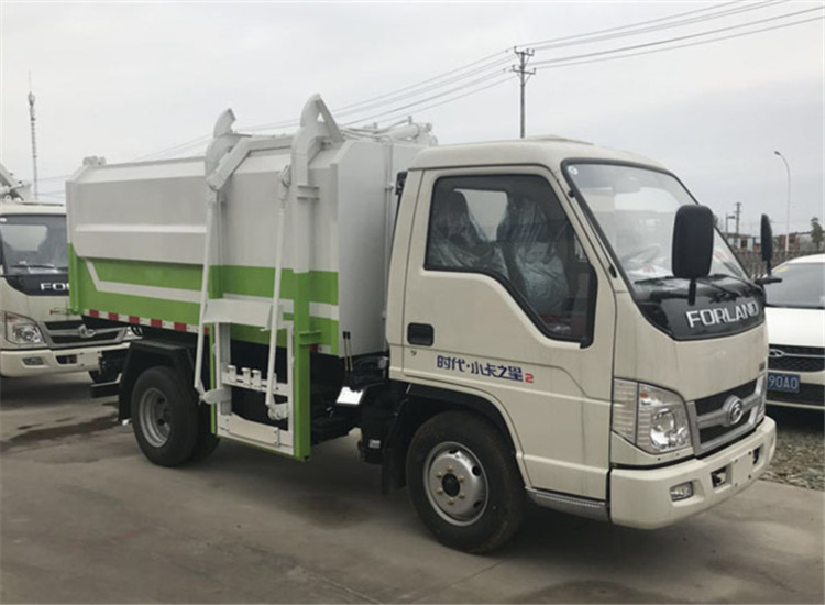 4方福田時(shí)代小卡掛桶式垃圾車(chē)