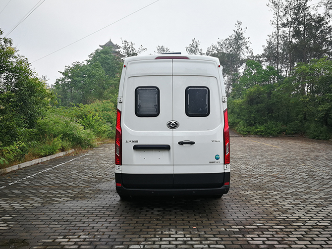 上汽大通V90加長(zhǎng)軸（超）高頂B型房車