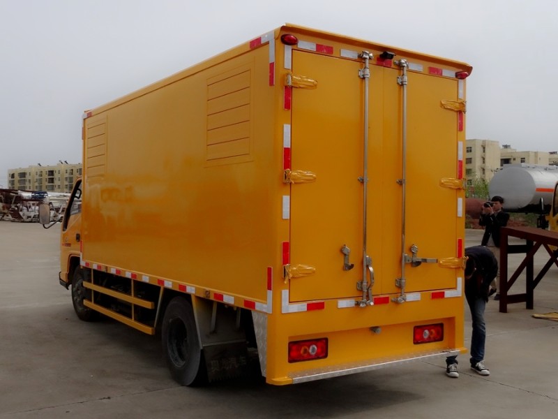 江鈴小型應(yīng)急發(fā)電車、電源車