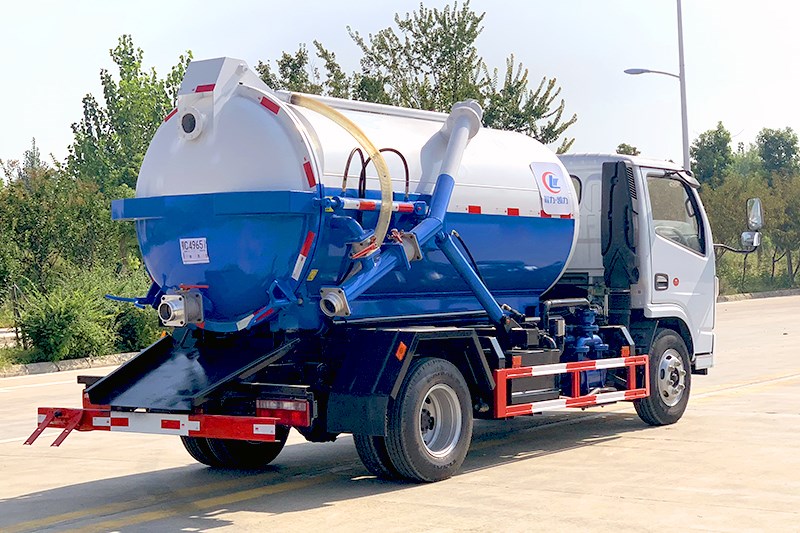 國(guó)六小多利卡 5方 吸污車(chē)