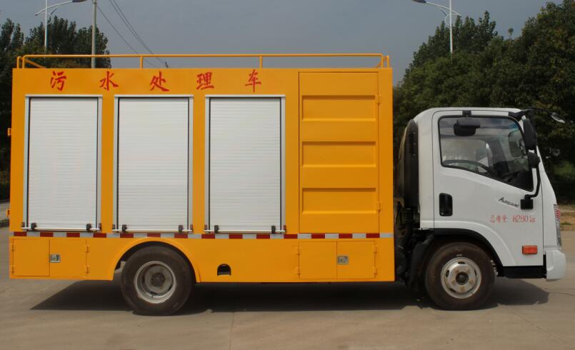 大運(yùn)國(guó)五黃牌污水處理車