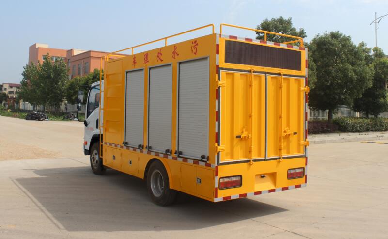 大運(yùn)國(guó)五黃牌污水處理車