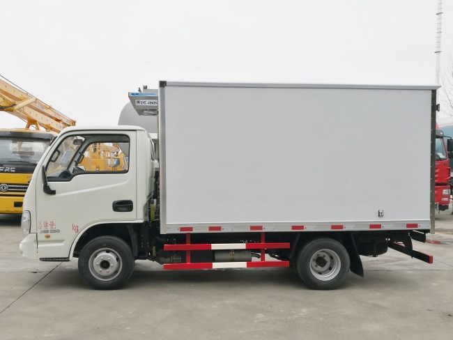 (廂長(zhǎng)3.2米)躍進(jìn)小福星冷藏車(chē)