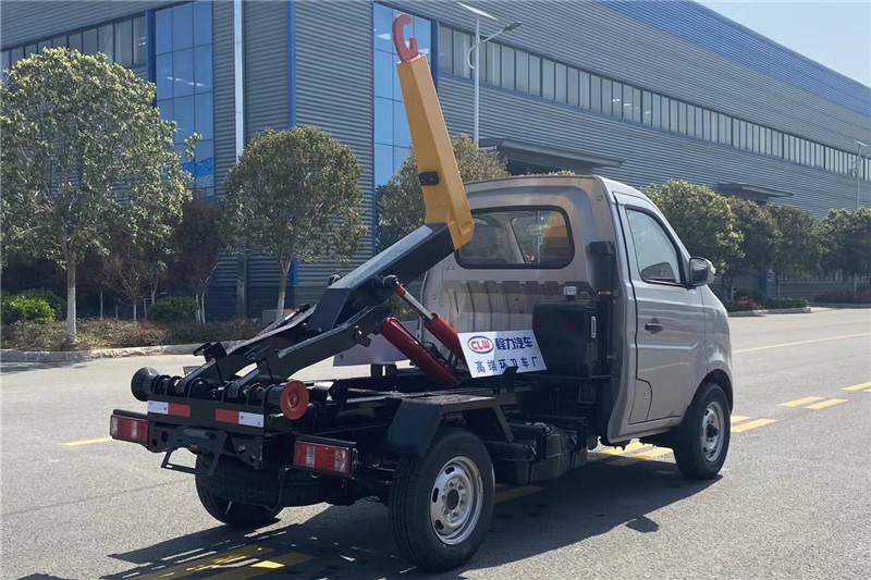 國六長安汽油藍牌 2-3方 勾臂垃圾車