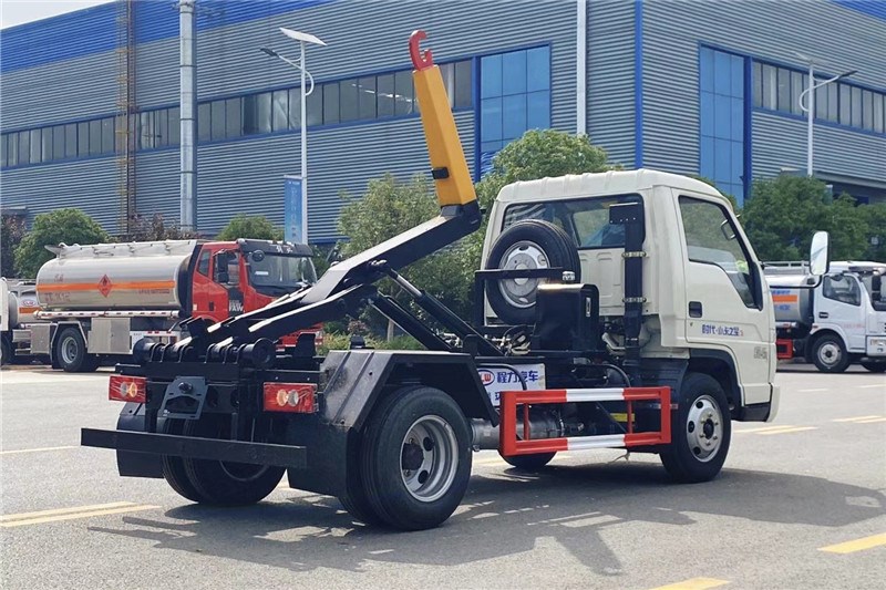 國(guó)六 藍(lán)牌 福田柴油 3-4方 勾臂垃圾車