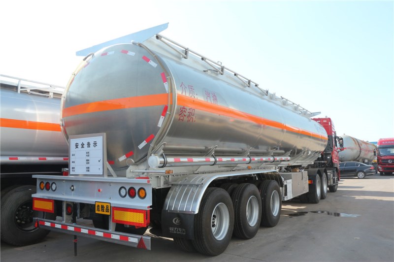 東風(fēng)天龍(40-55L)鋁合金運油半掛車