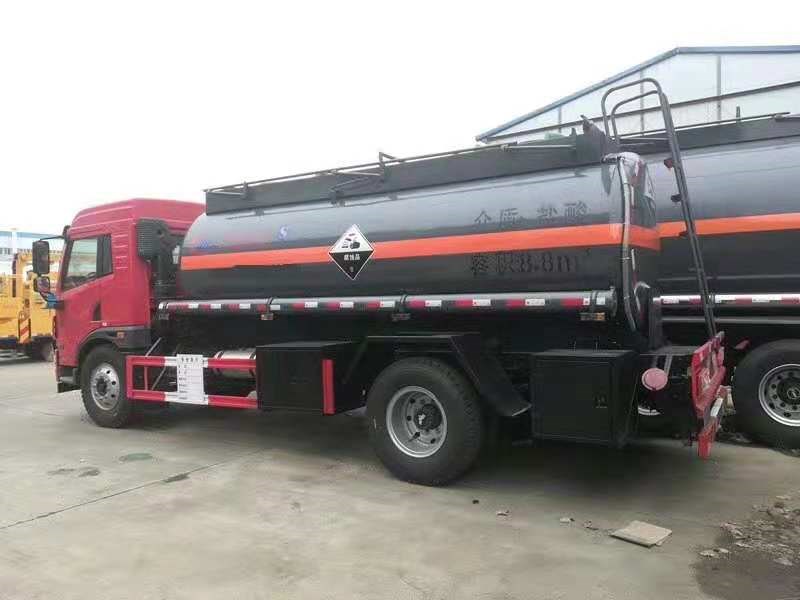 解放單橋8.8方鹽酸運輸車